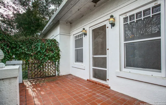 $2,295 | 308 Harrison Avenue, Alamo Heights, TX 78209