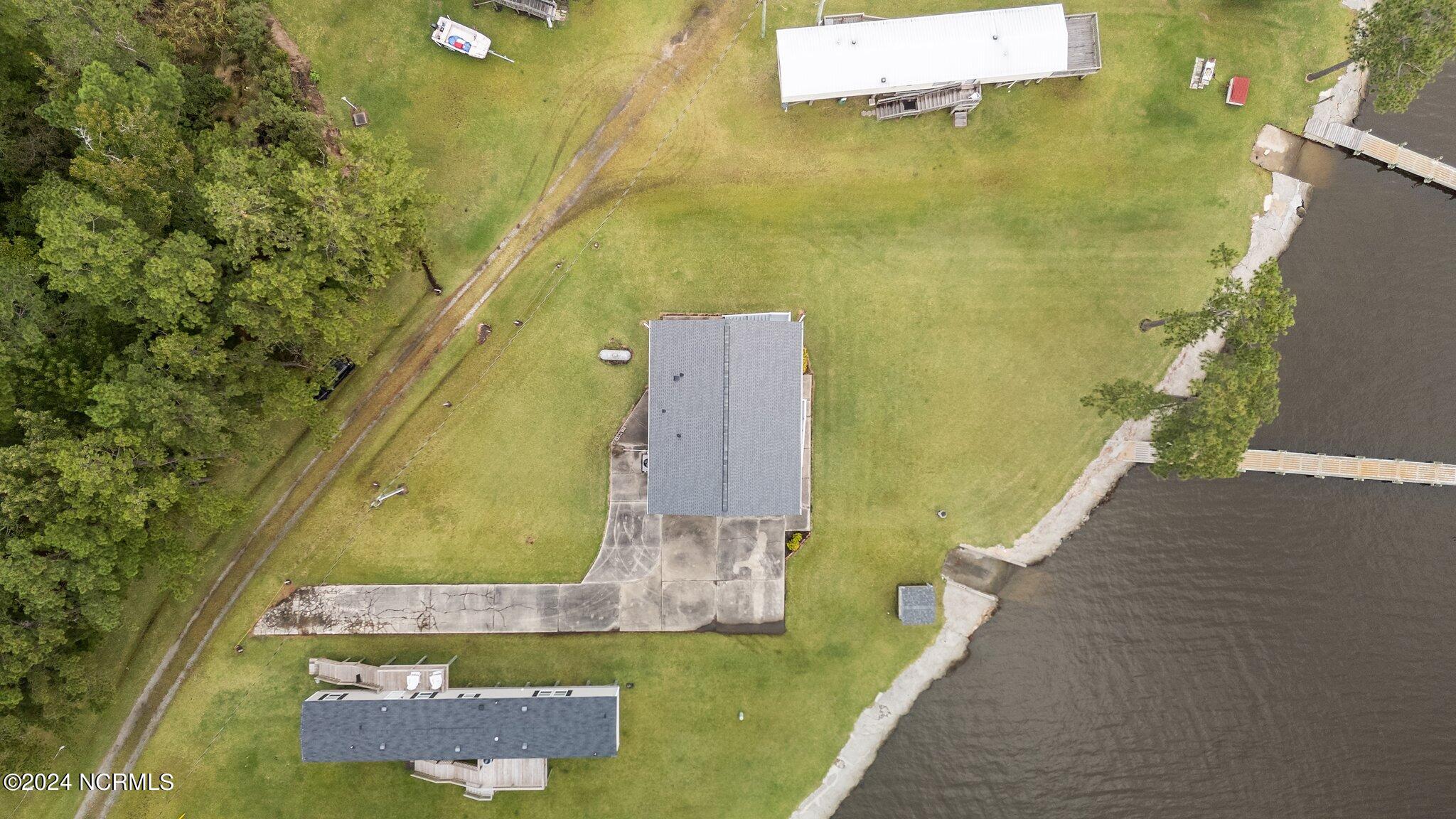 356 Windy Point Road Bayboro, NC 28515 - Photo 40 of 43 Waterfront