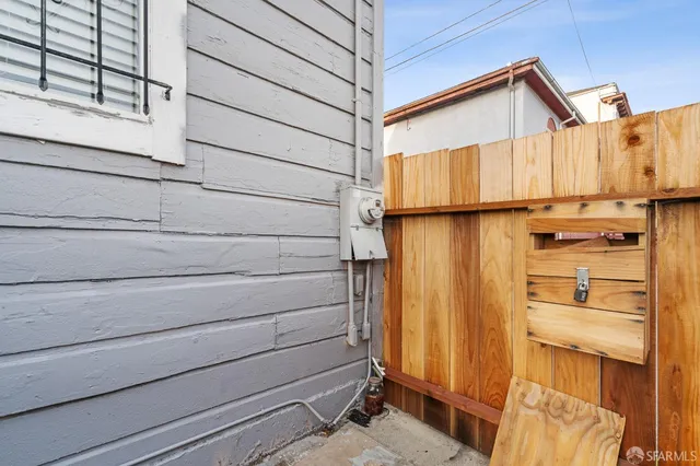 $850,000 | 1748 East 15th Street, Oakland, CA 94606
