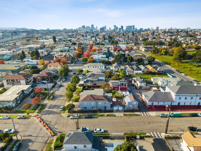 $850,000 | 1748 East 15th Street, Oakland, CA 94606
