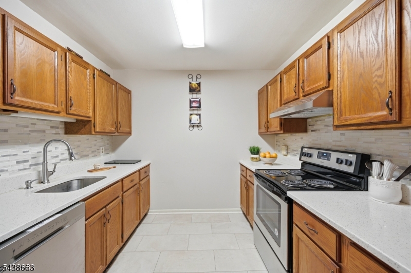2 Honiss Street, Unit 2A Newark, NJ 07107 - Photo 9 of 25