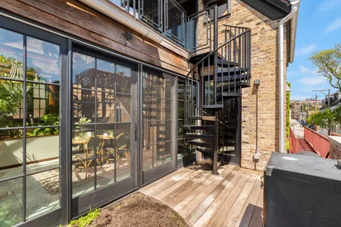 $2,450,000 | 1915 West Wabansia Avenue, Chicago, IL 60622