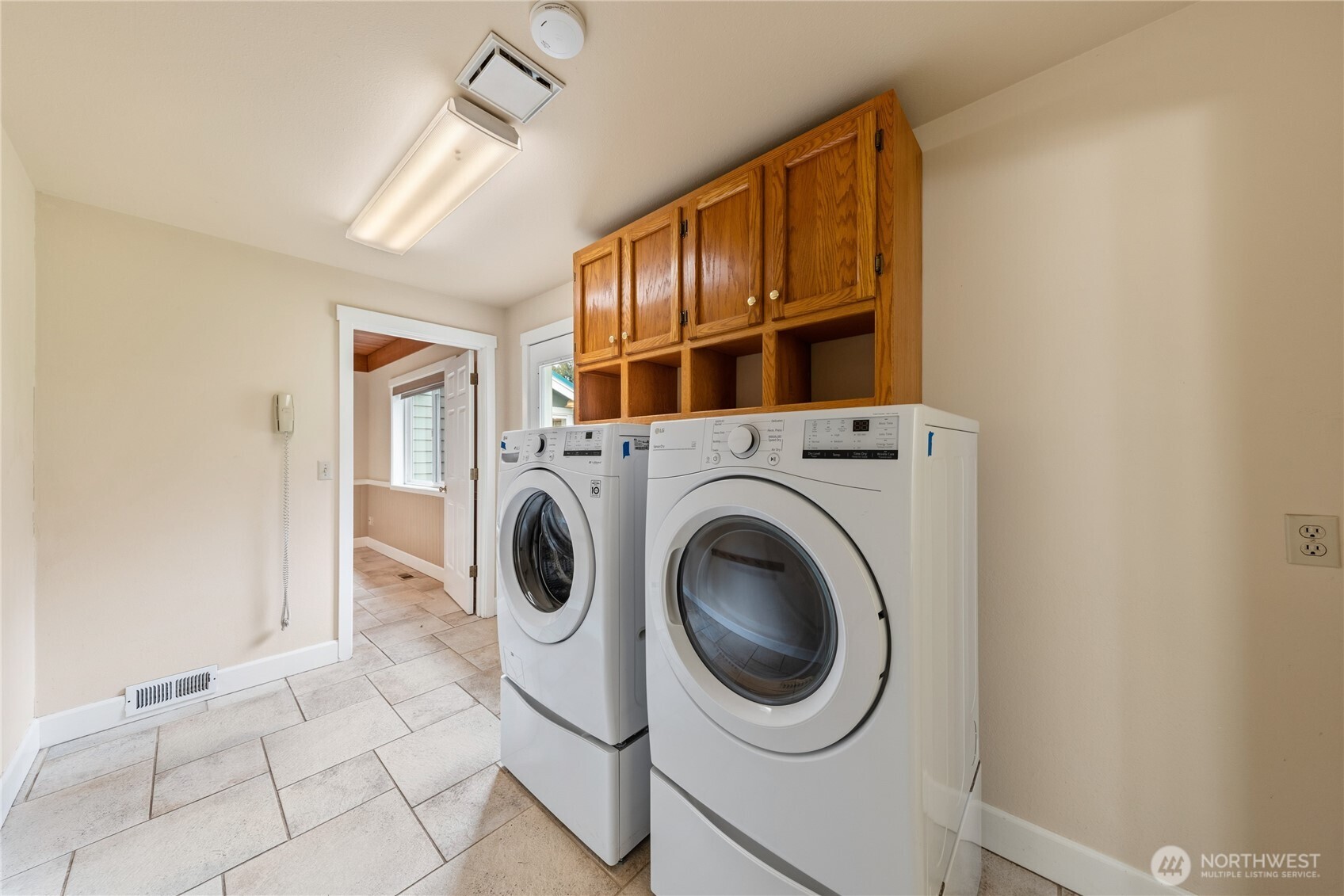 2513 29th Street Anacortes, WA 98221 - Photo 29 of 40