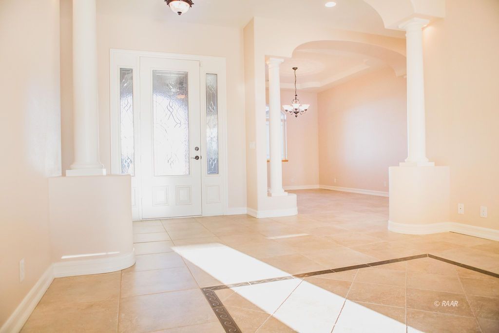 1009 North Garth Street Ridgecrest, CA 93555 - Photo 6 of 35