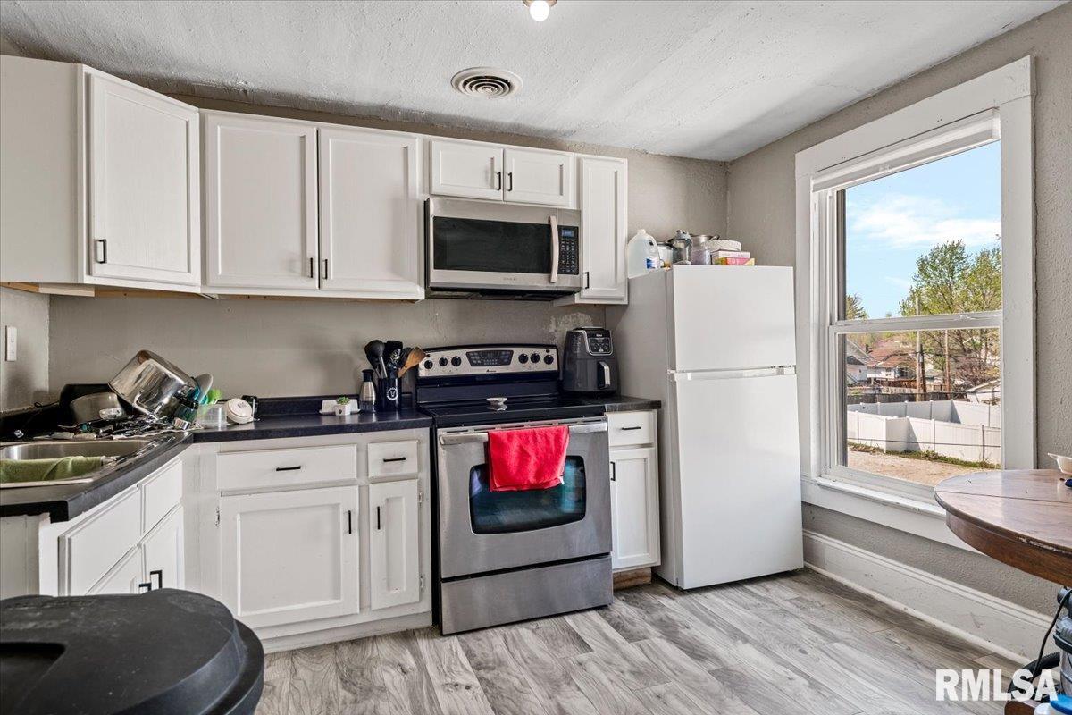 1901 South Spring Street Springfield, IL 62704 - Photo 17 of 21