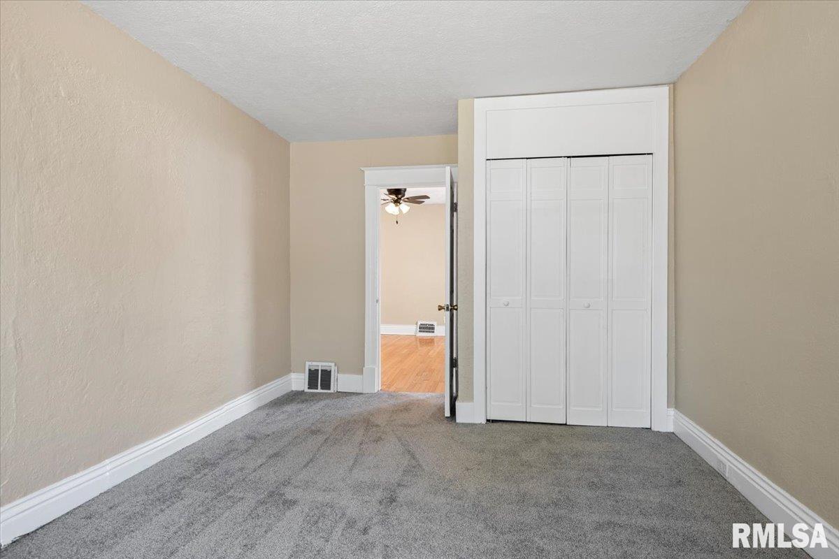 1901 South Spring Street Springfield, IL 62704 - Photo 8 of 21