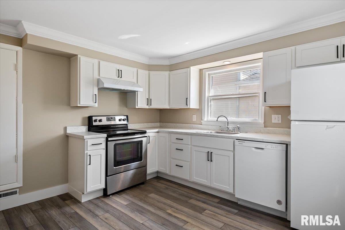 1901 South Spring Street Springfield, IL 62704 - Photo 10 of 21