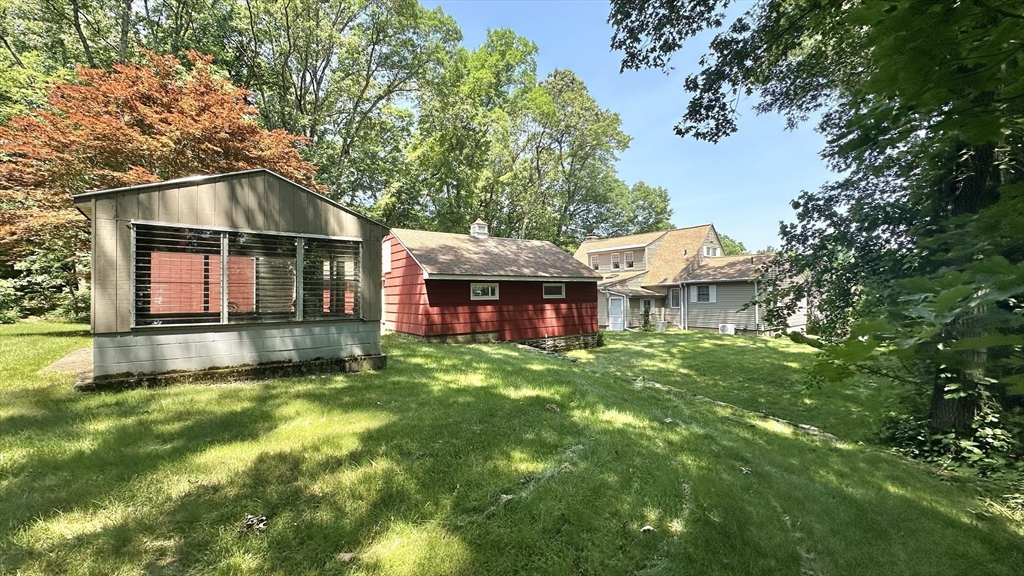 226 Sunderland Road Worcester, MA 01604 - Photo 5 of 41 Gallery Image 5