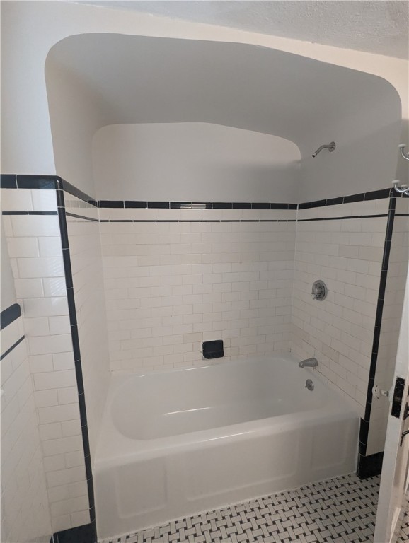 171 Monticello Road Pawtucket, RI 02861 - Photo 20 of 27 Gallery Image 20
