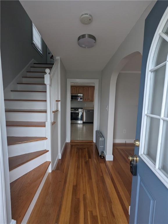 171 Monticello Road Pawtucket, RI 02861 - Photo 2 of 27 Gallery Image 2