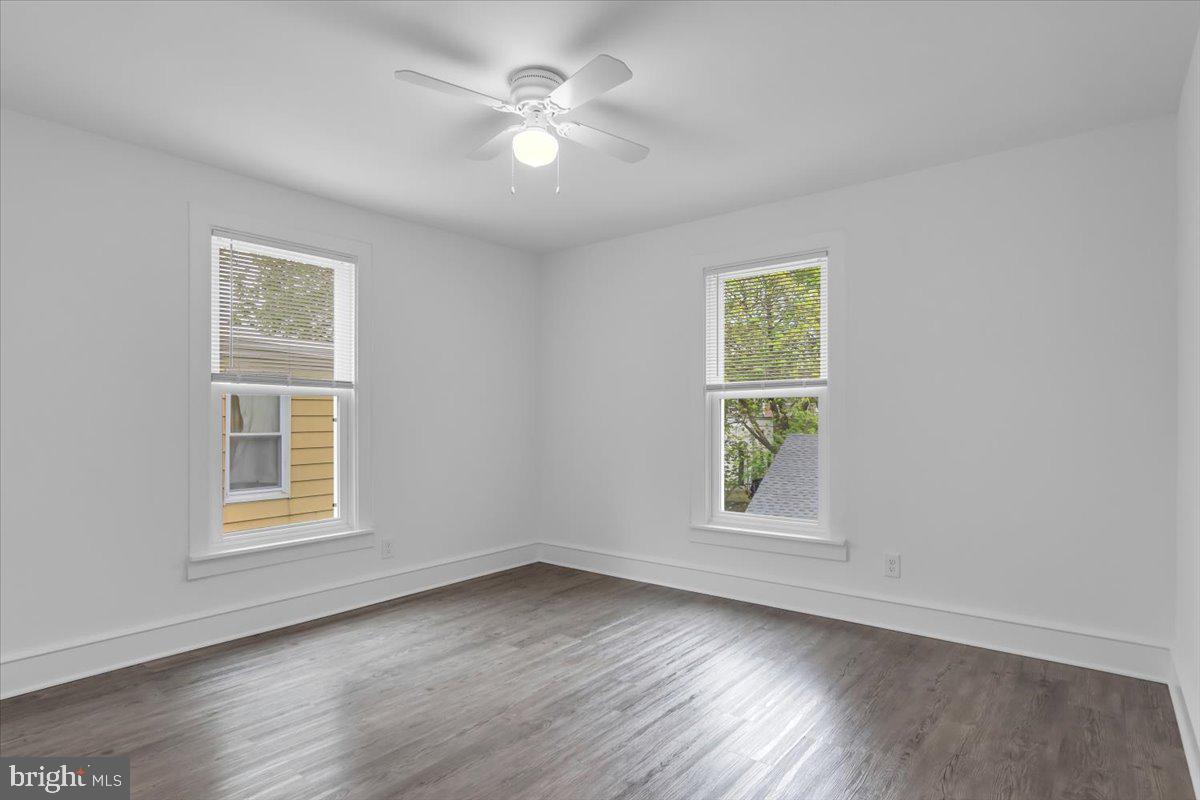 426 Bridge Street Beverly, NJ 08010 - Photo 14 of 28 3 bedrooms upstairs