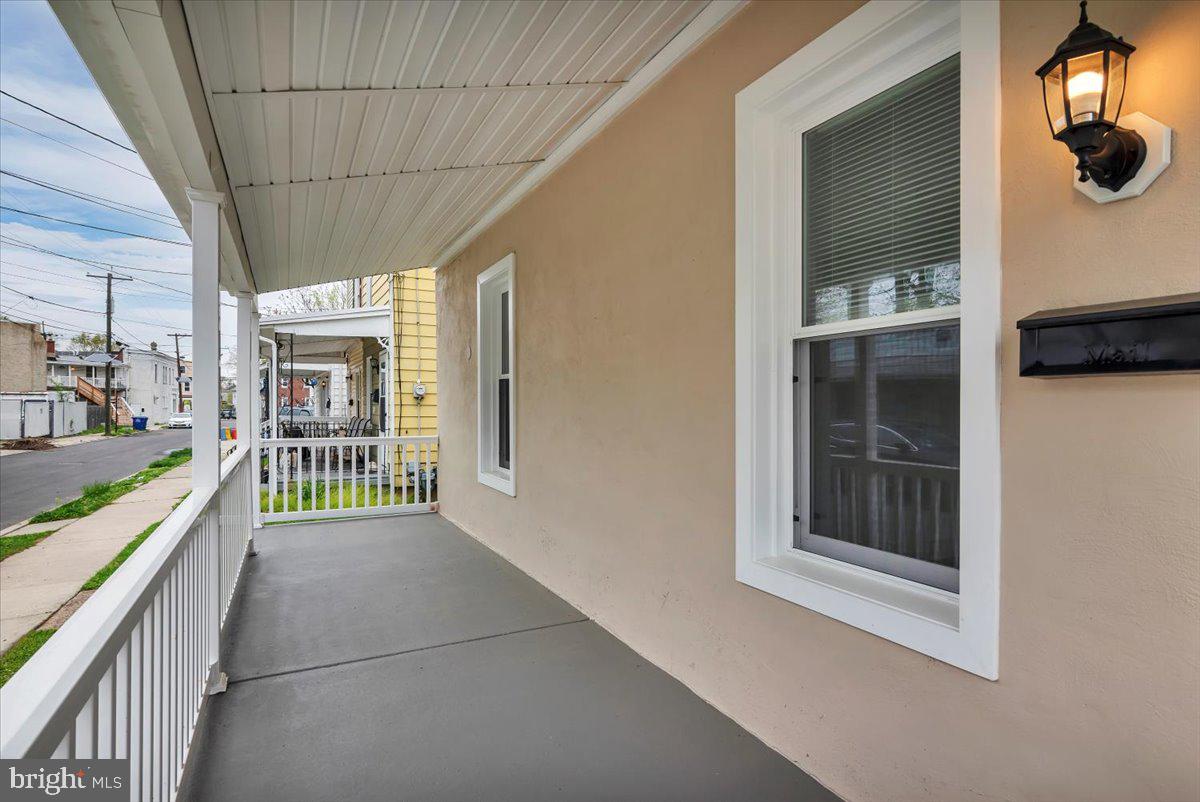 426 Bridge Street Beverly, NJ 08010 - Photo 4 of 28