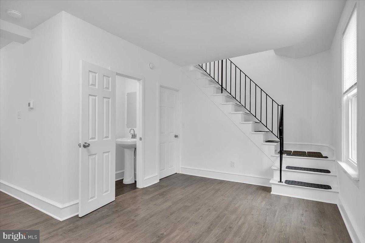 426 Bridge Street Beverly, NJ 08010 - Photo 8 of 28