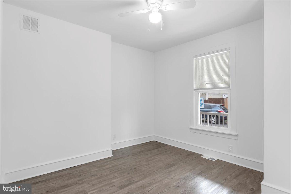 426 Bridge Street Beverly, NJ 08010 - Photo 9 of 28 downstairs bedroom