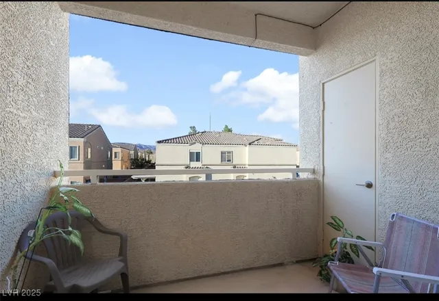 $229,900 | 3913 Pepper Thorn Avenue, Unit 201, North Las Vegas, NV 89081