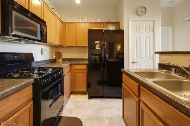 $229,900 | 3913 Pepper Thorn Avenue, Unit 201, North Las Vegas, NV 89081