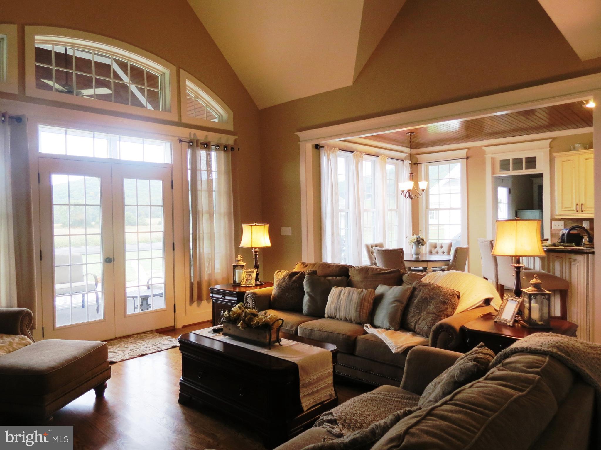6314 Ida Road Luray, VA 22835 - Photo 4 of 30 Living Room