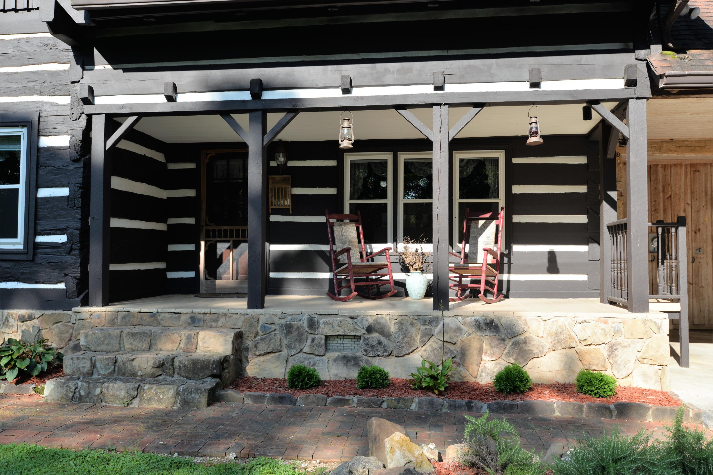 46 Blue Hole Road LaFayette, GA 30728 - Photo 5 of 60 Covered front porch (1 of 2)