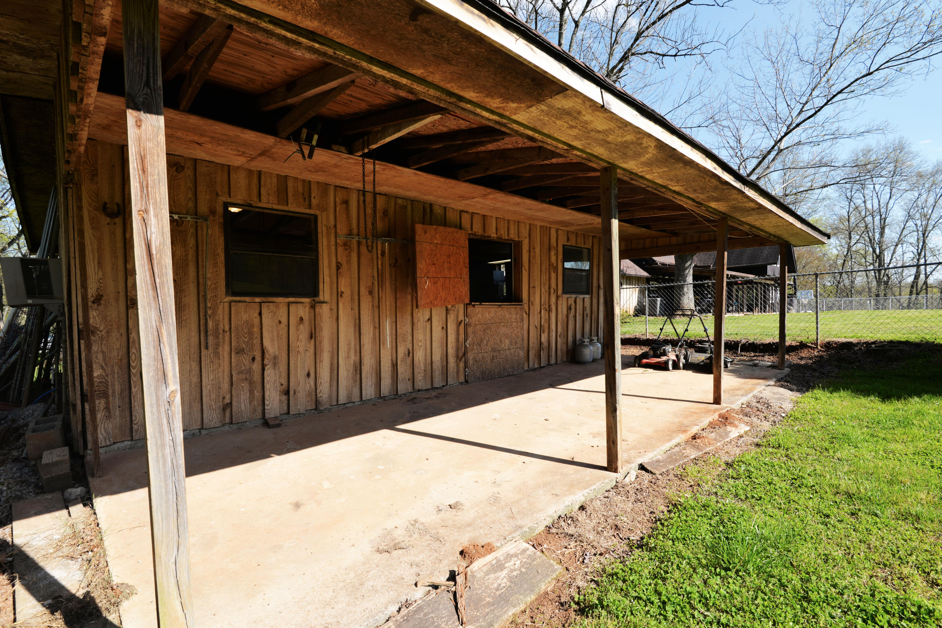 46 Blue Hole Road LaFayette, GA 30728 - Photo 45 of 60 Back of office