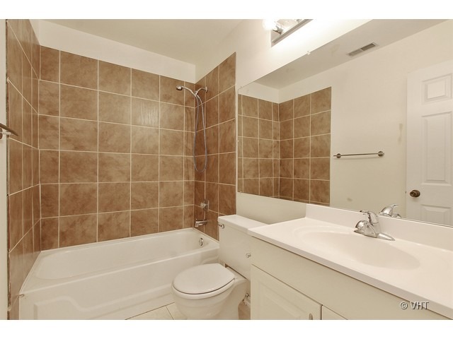 1221 Ranchview Court Buffalo Grove, IL 60089 - Photo 5 of 10