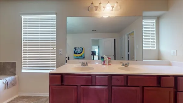 $2,500 | 3202 Cabin Wood Way, Houston, TX 77084