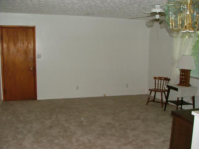 252 Bennington Road Indianapolis, IN 46227 - Photo 4 of 11 Gallery Image 4