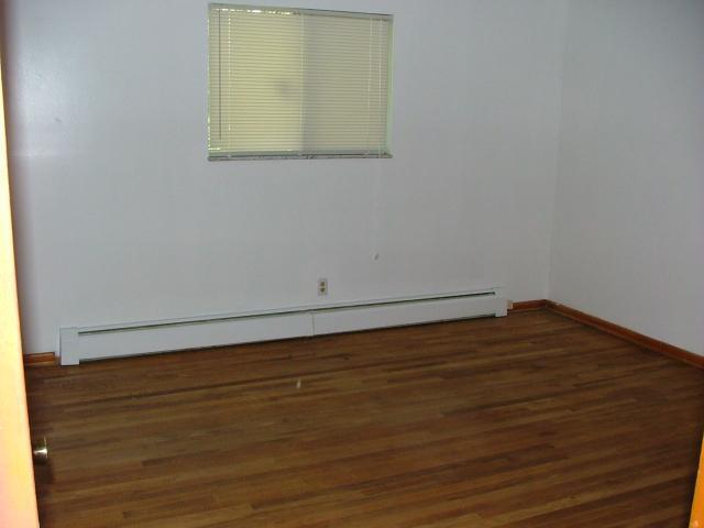 252 Bennington Road Indianapolis, IN 46227 - Photo 7 of 11 Gallery Image 7