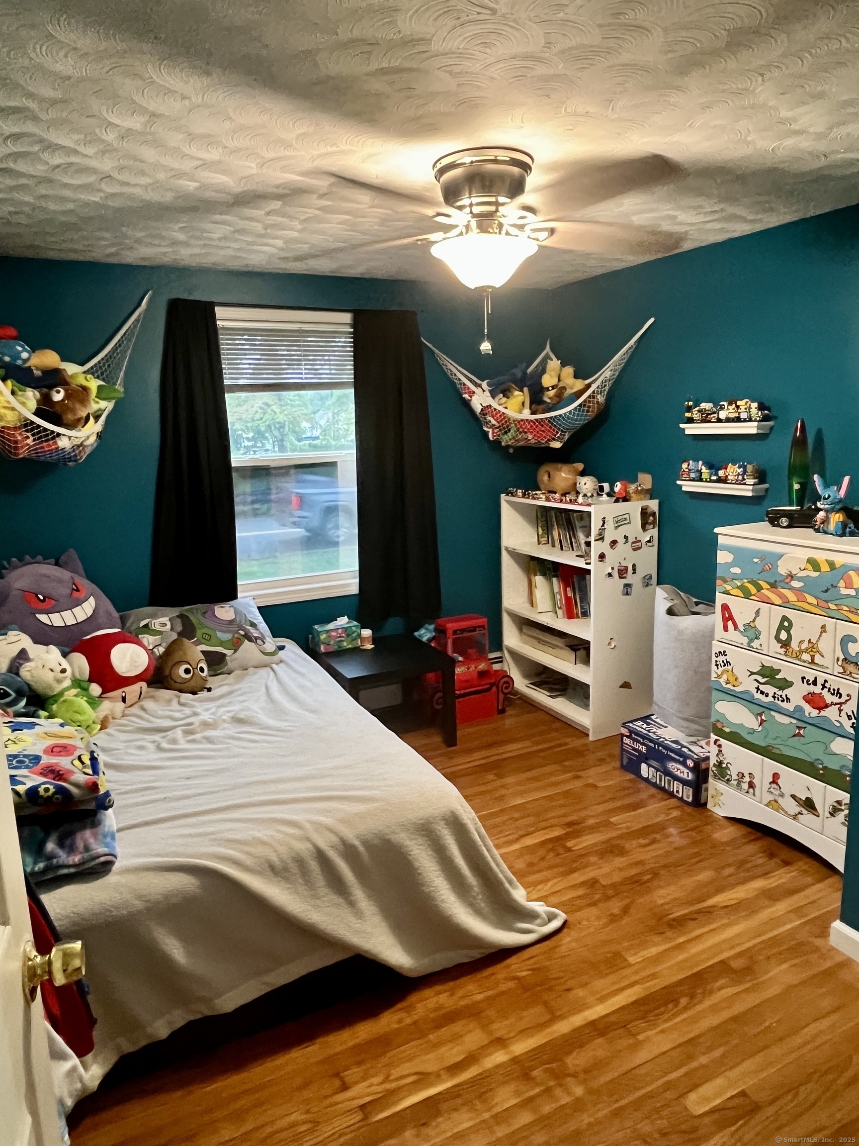 12 Post Road Enfield, CT 06082 - Photo 10 of 15