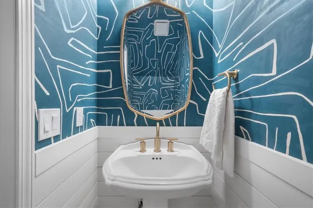 a outdoor view with a sitting space