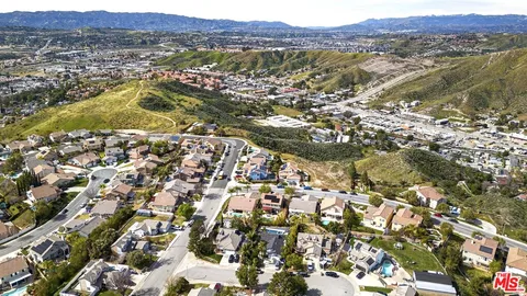 $1,100,000 | 28346 Linda Vista Street, Santa Clarita, CA 91387