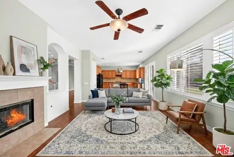 $1,100,000 | 28346 Linda Vista Street, Santa Clarita, CA 91387