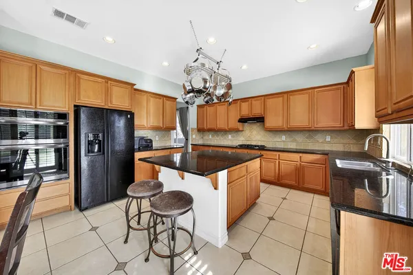 $1,100,000 | 28346 Linda Vista Street, Canyon Country, CA 91387