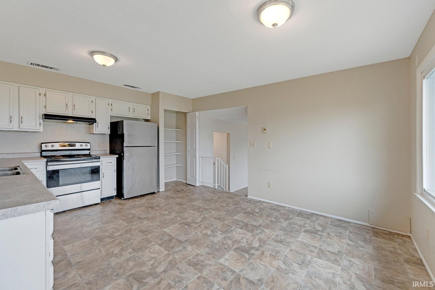 6830 Selkirk Drive Fort Wayne, IN 46816 - Photo 11 of 36