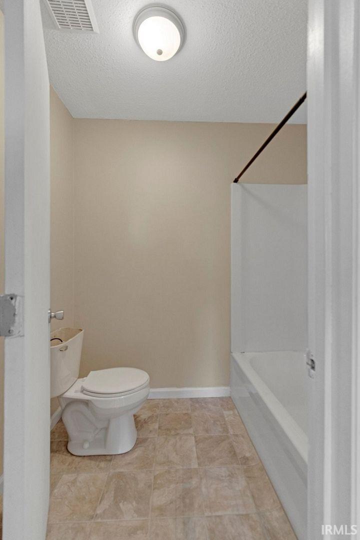 6830 Selkirk Drive Fort Wayne, IN 46816 - Photo 29 of 36