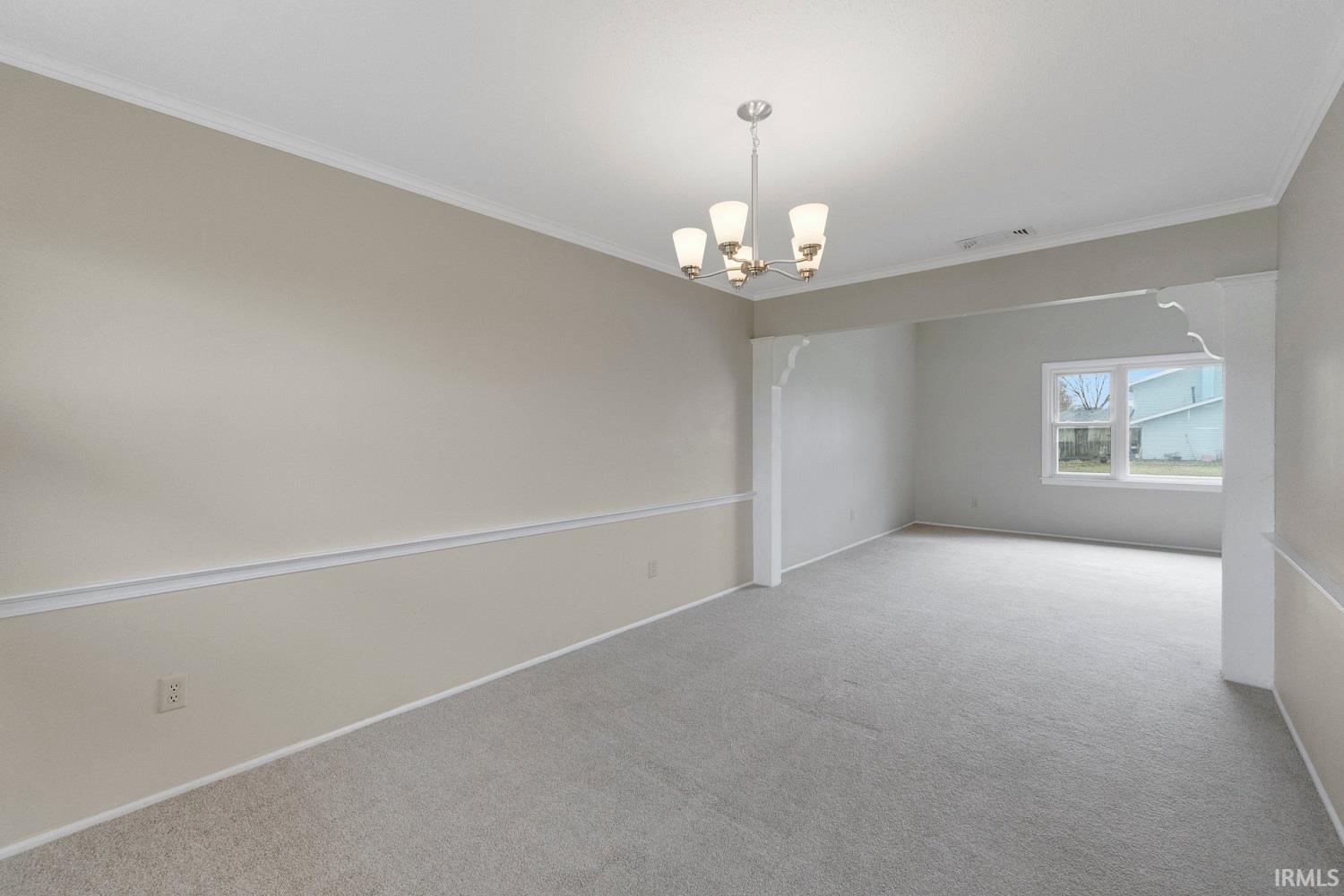 6830 Selkirk Drive Fort Wayne, IN 46816 - Photo 7 of 36