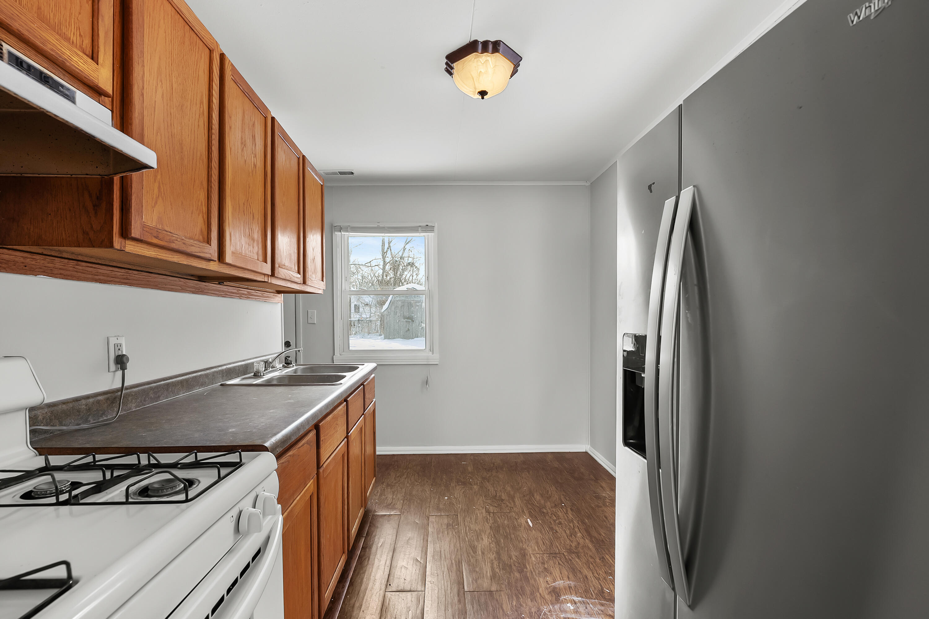 826 Fulton Street Kalamazoo, MI 49001 - Photo 6 of 20 Fulton St 826 Kalamazoo 49001-5