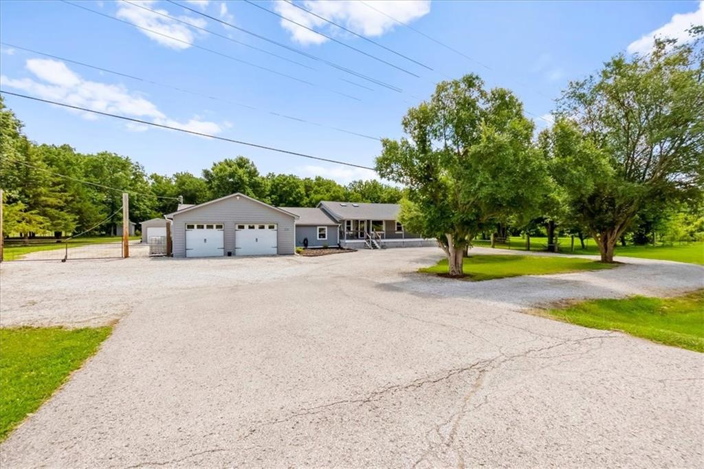 124 East 2300th Road Wellsville, KS 66092 - Photo 3 of 69