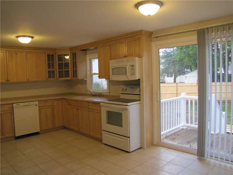 103 Asylum Road Warwick, RI 02886 - Photo 2 of 5 Kitchen.