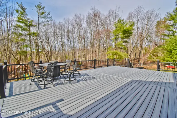 $769,900 | 155 Chase Road, Stroudsburg, PA 18360