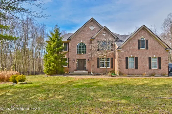 $769,900 | 155 Chase Road, Stroudsburg, PA 18360