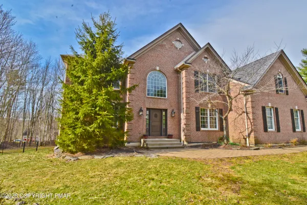 $769,900 | 155 Chase Road, Stroudsburg, PA 18360