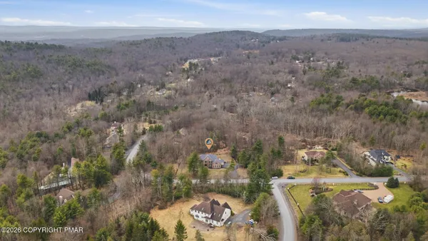 $769,900 | 155 Chase Road, Stroudsburg, PA 18360