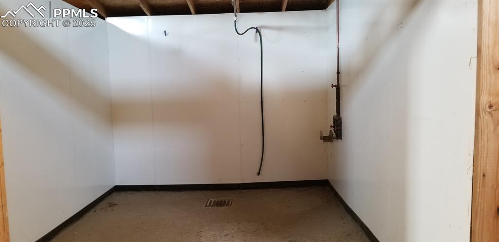 610 Awesome View Yoder, CO 80864 - Photo 22 of 43 a view of a small space