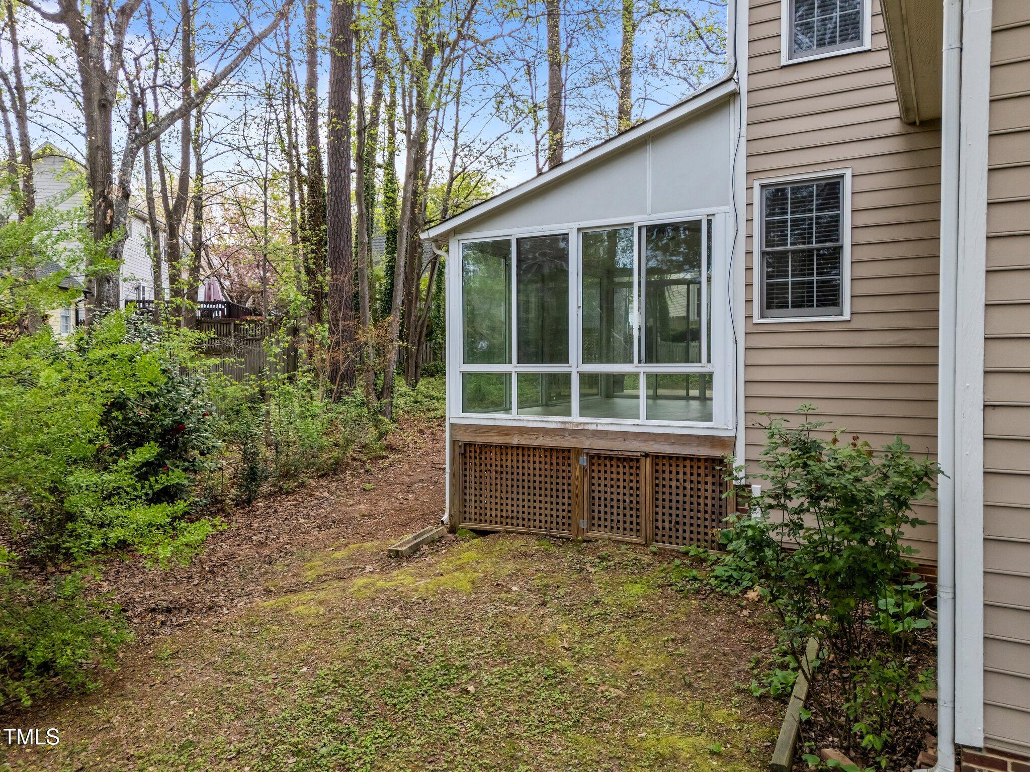 5301 Tilford Lane Raleigh, NC 27613 - Photo 39 of 42 34-web-or-mls-DJI_20250403091144_0483_D