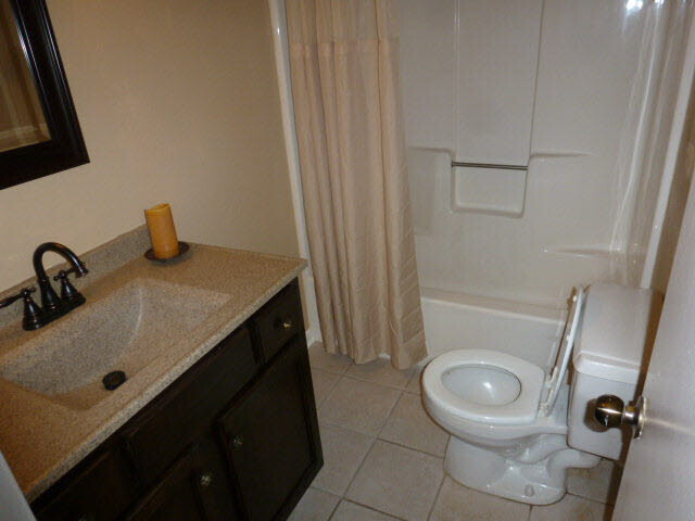 7640 Lake Road Bay Minette, AL 36507 - Photo 6 of 21 BATHROOM