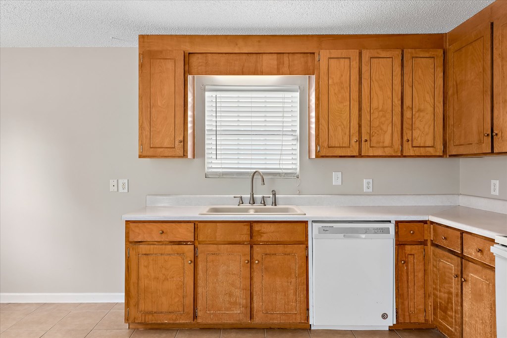 711 Dutch Street Dothan, AL 36301 - Photo 10 of 25