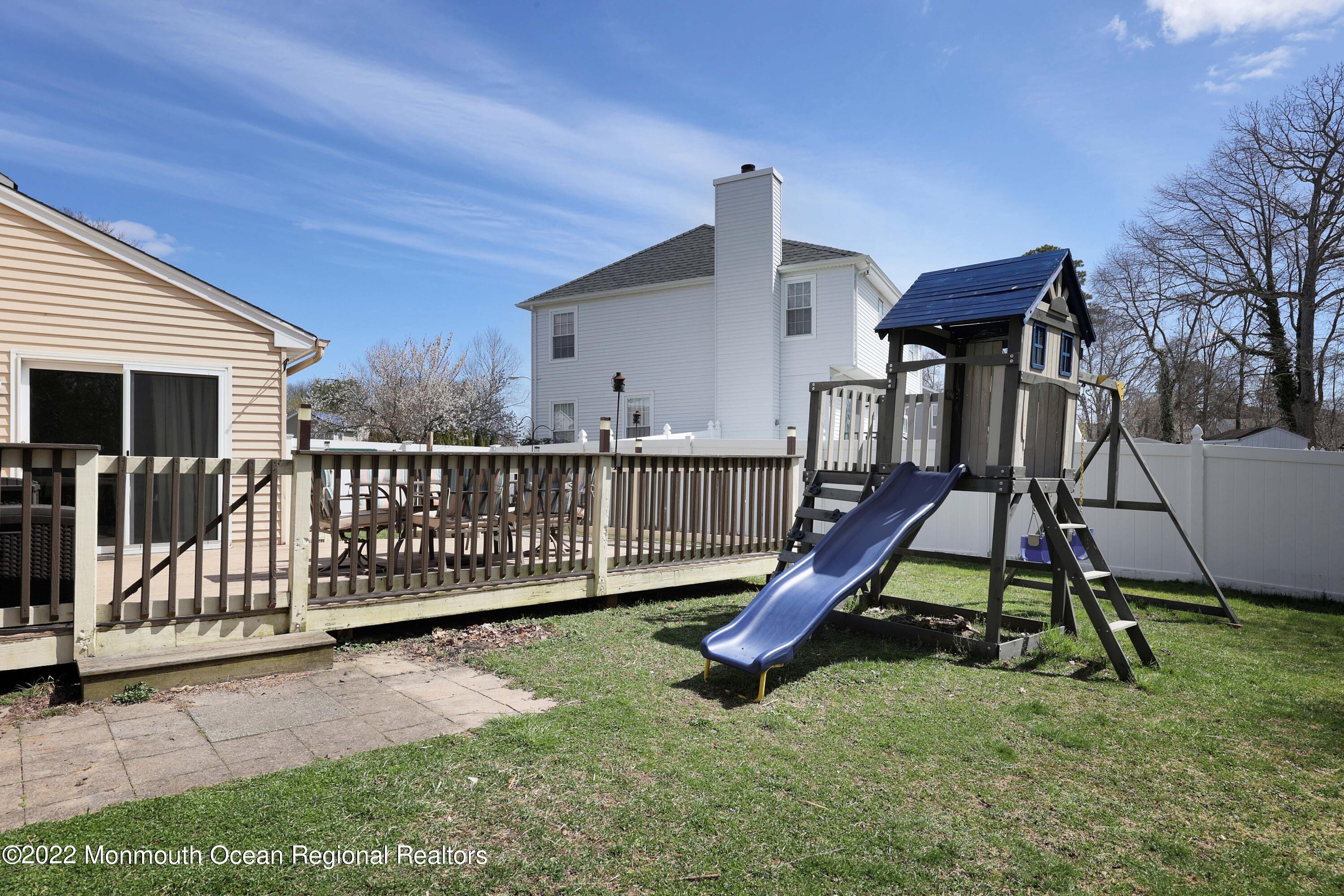 8 Reed Road Howell, NJ 07731 - Photo 19 of 22
