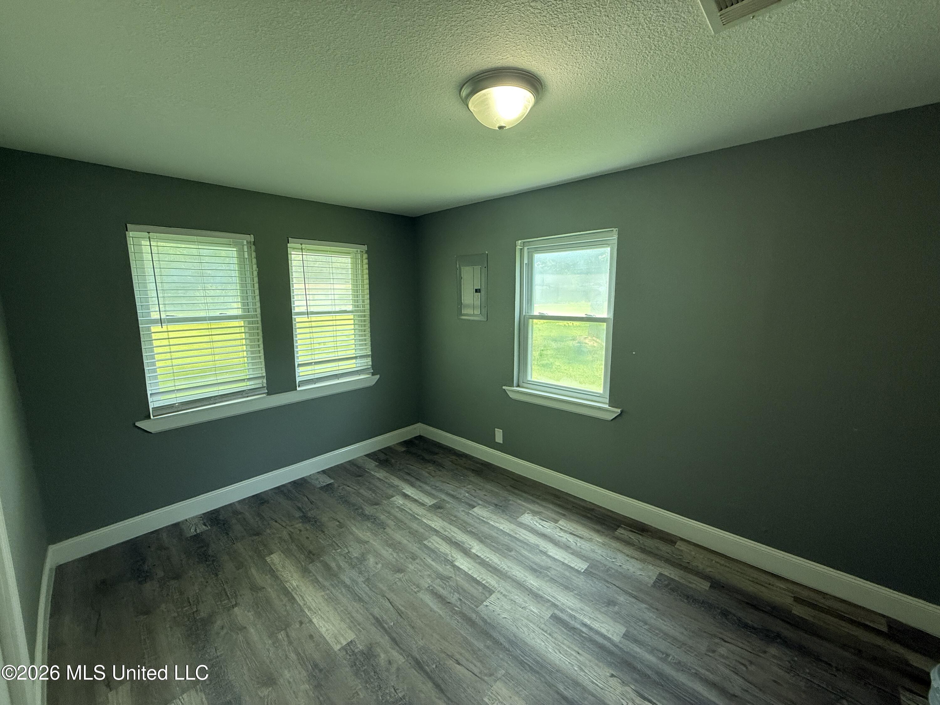 7204 Coda Road Moss Point, MS 39562 - Photo 5 of 16 IMG_9325