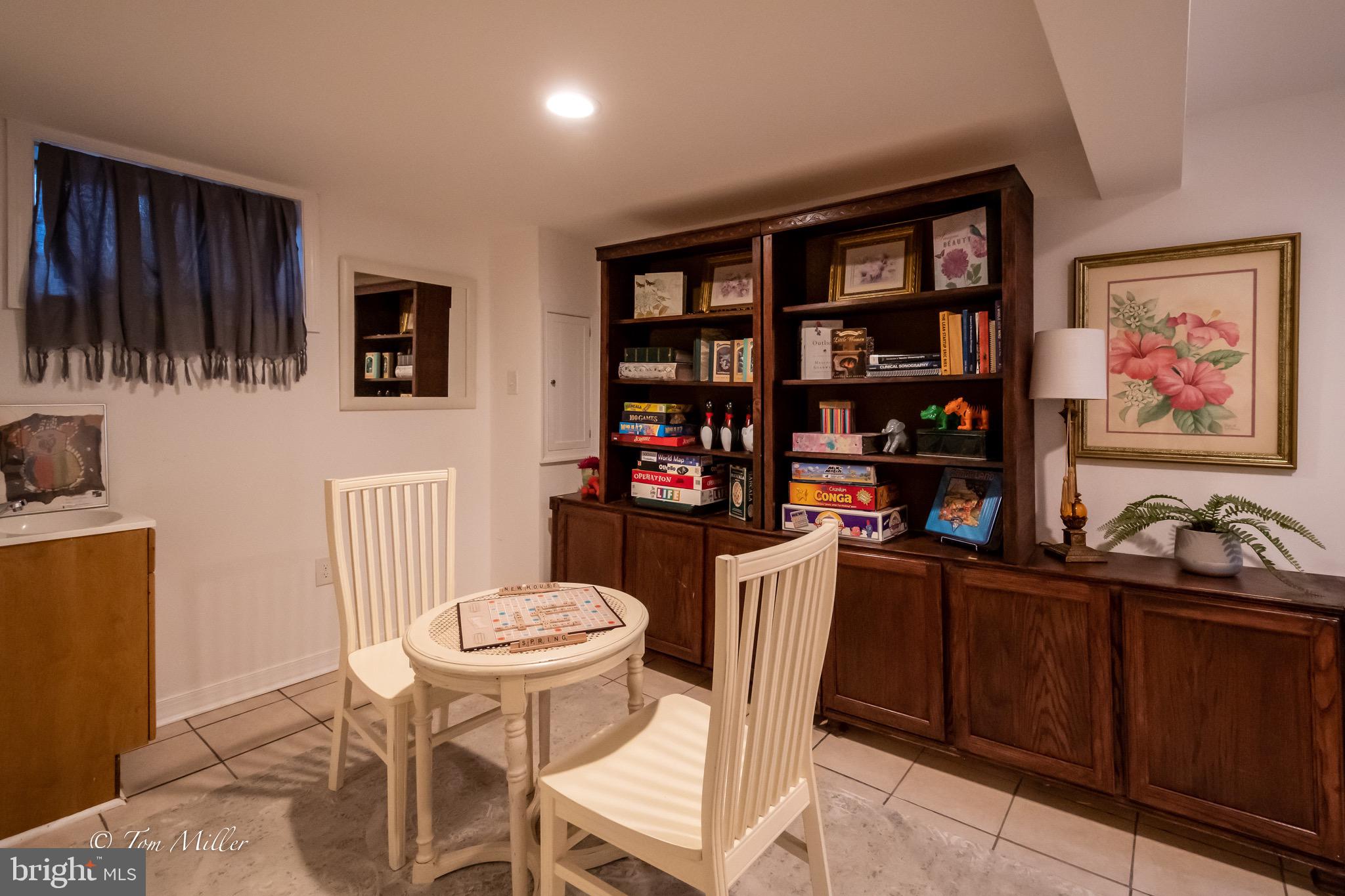 1204 Merediths Ford Road Towson, MD 21286 - Photo 42 of 49 LL Rec Room w/ small sink great for arts & crafts