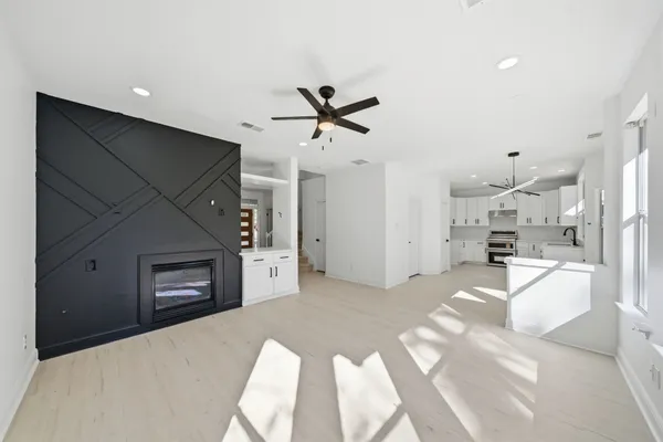 $465,999 | 82 North Apple Springs Circle, The Woodlands, TX 77382